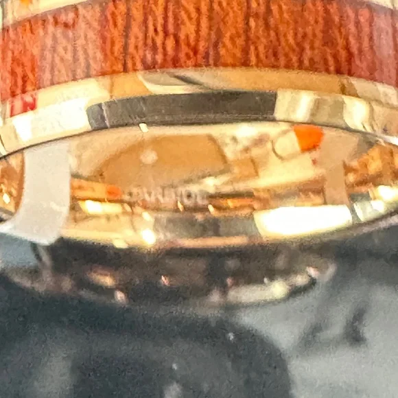 NWT Rose-Gold Tungsten Band with Hawaiian Koa Wood Inlay – Men’s Ring Size 12.5